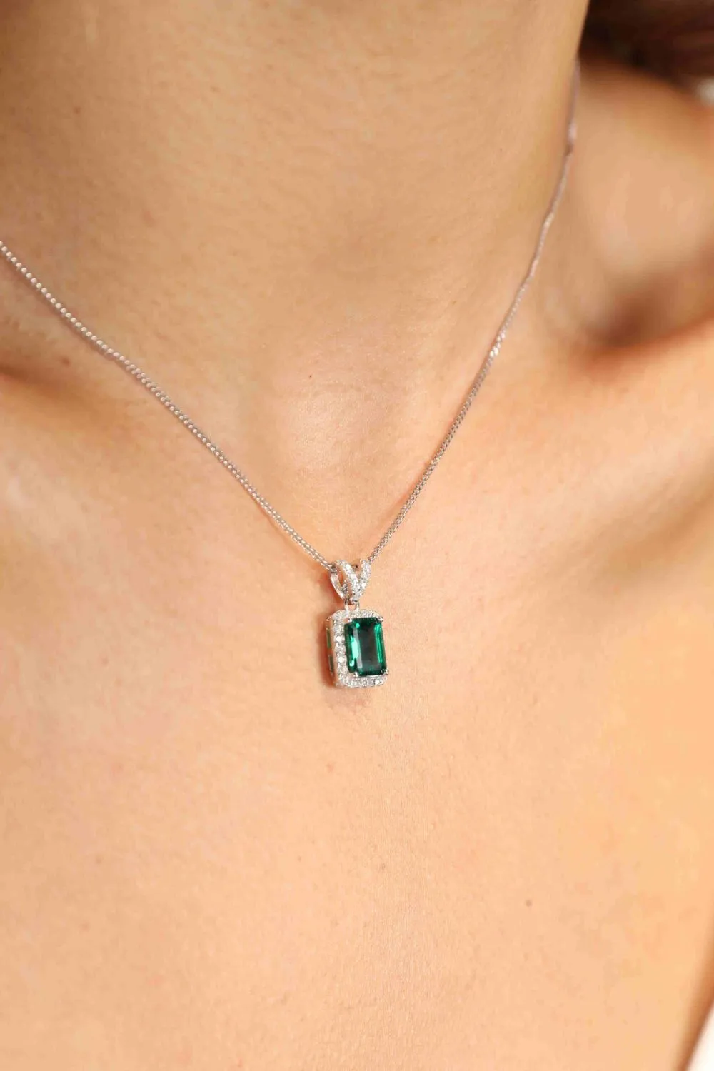 1.25 Ct Lab-Grown Emerald Pendant Necklace