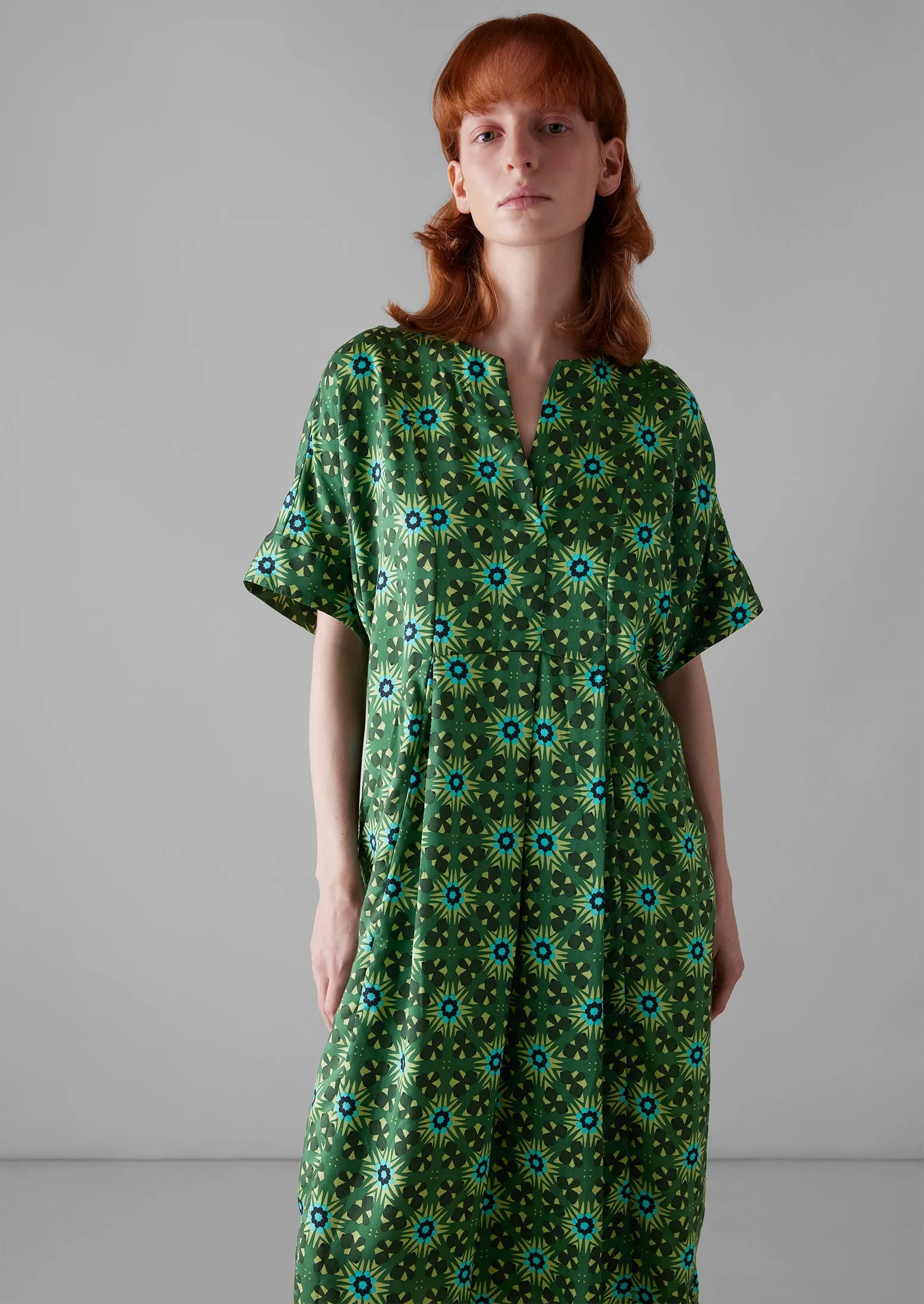 Bryn Kaleidoscope Print Crepe Dress | Emerald