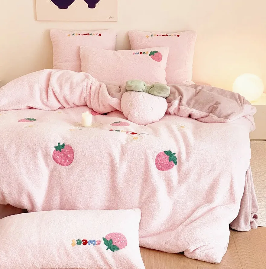 Fashion Strawberry Bedding Set PN6337