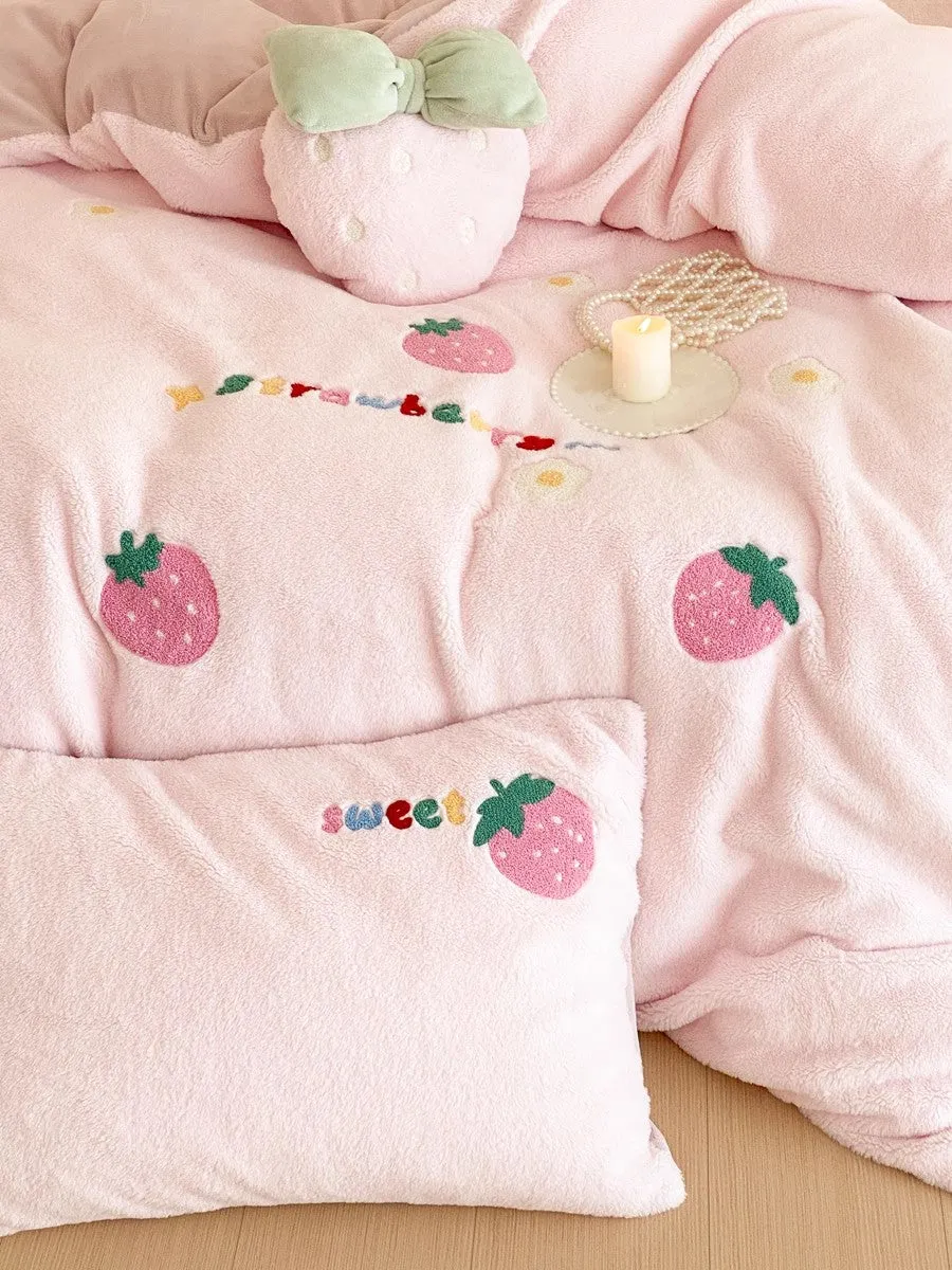 Fashion Strawberry Bedding Set PN6337