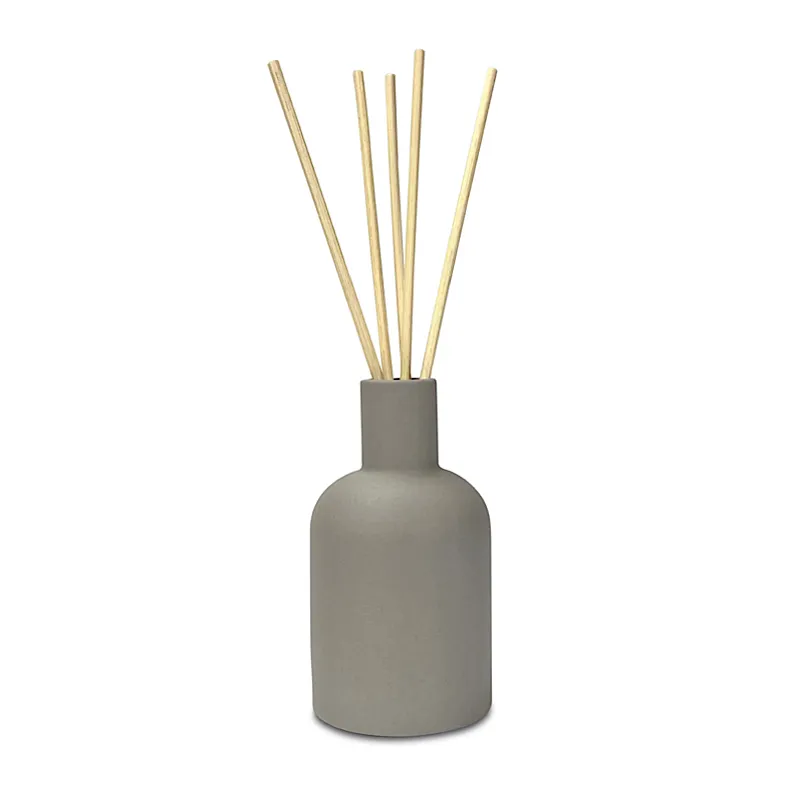 Holmes Oakwood & Cedar Ceramic Diffuser