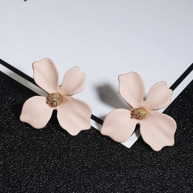 New Cute Small Daisy Flowers Stud Earrings For Women Korean Sweet crystal Flower Earring Girls Fashion Elegant Jewelry