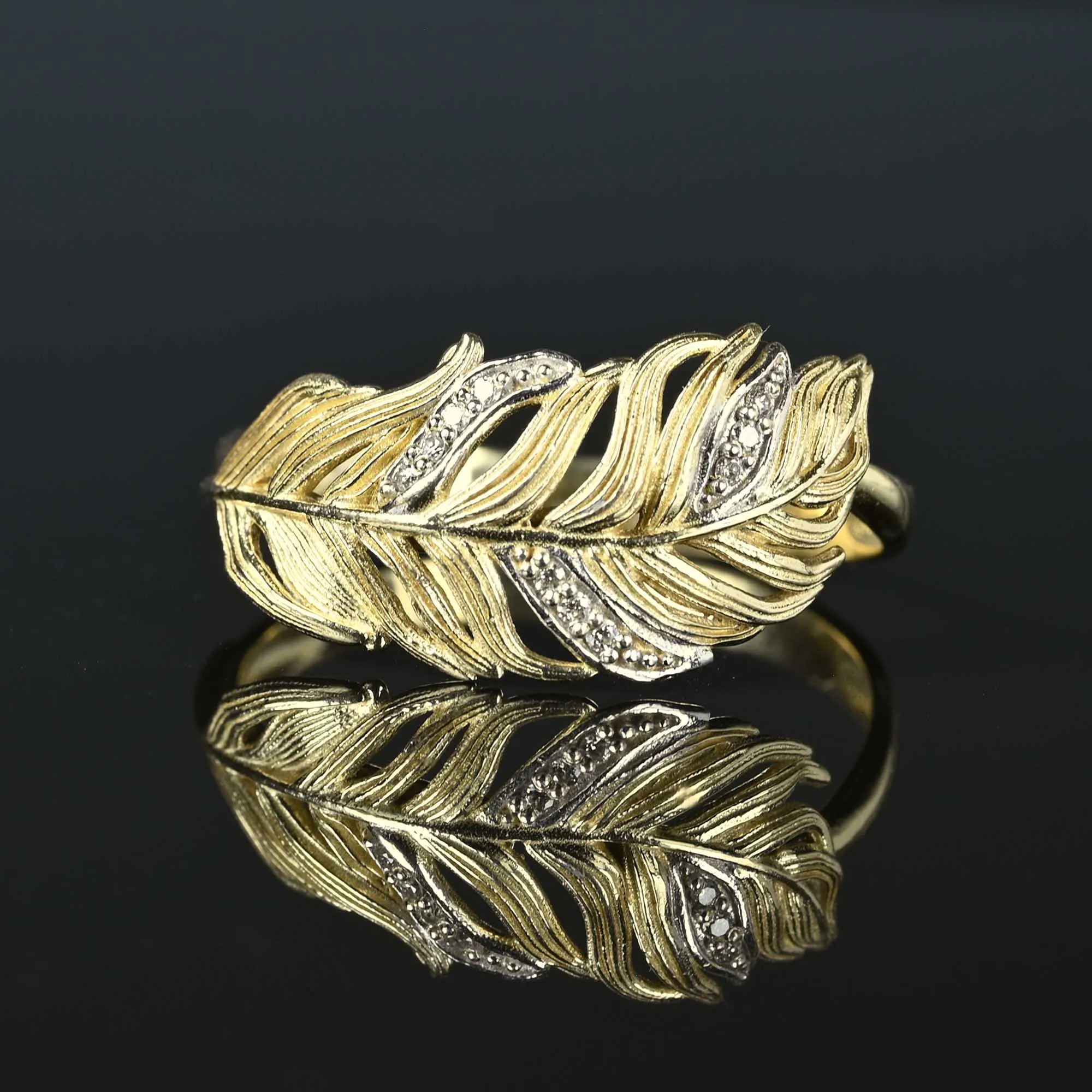 Vintage 14K Gold Diamond Feather Ring