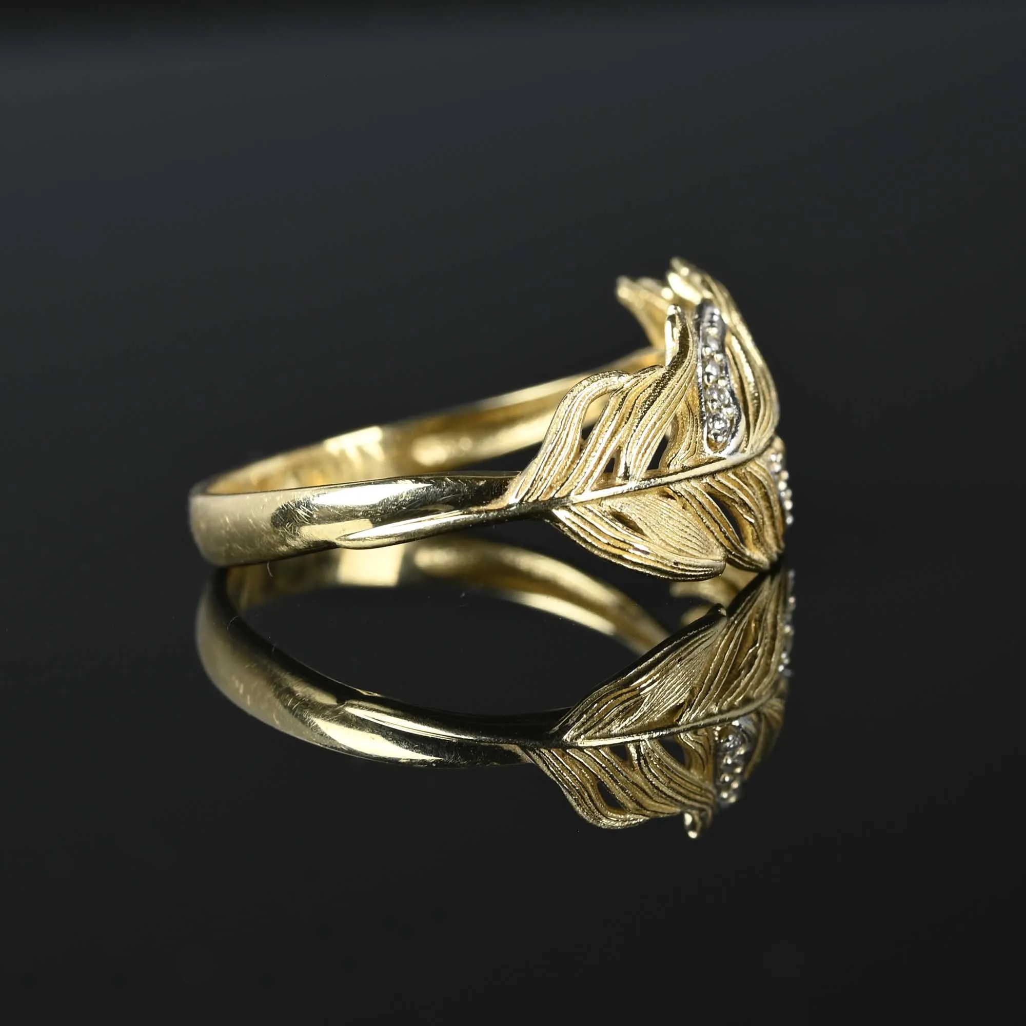 Vintage 14K Gold Diamond Feather Ring